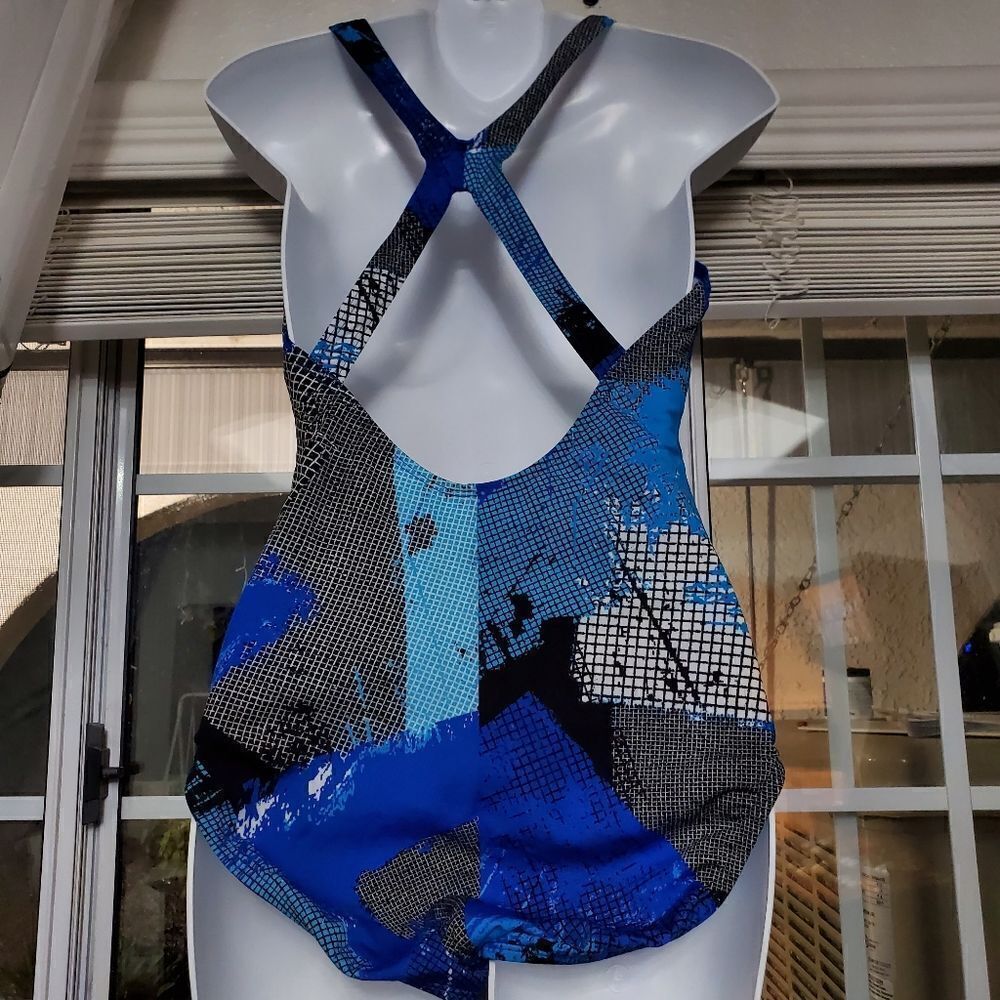 Speedo swimsuit  - Picture 4 of 6